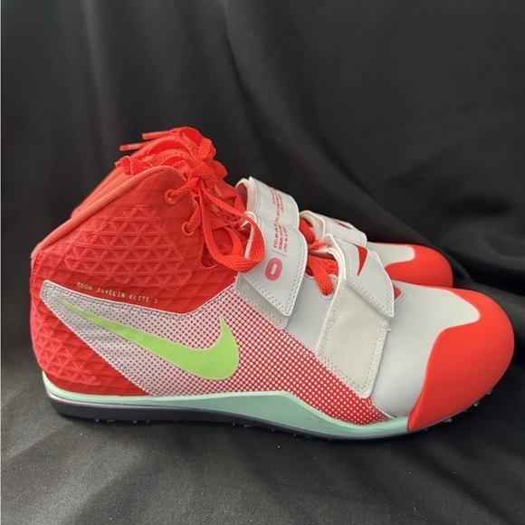 Nike Men’s Zoom Javelin Elite 3